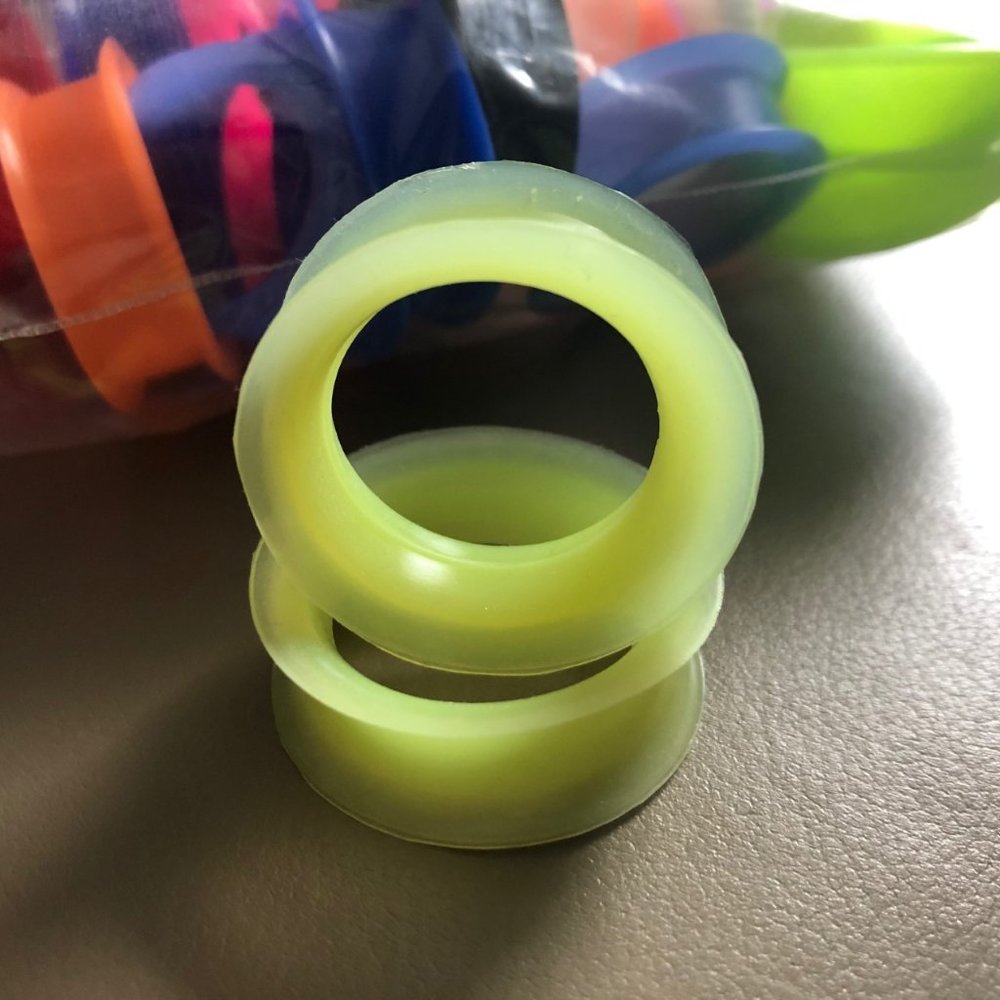 Lot of 10 1&1/8" (28mm) Silicone Tunnels Plugs